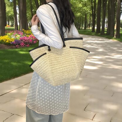 Lightweight rattan tote bag - Image 4
